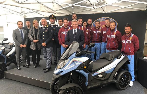 UN QOODER AL GRUPPO FIAMME ORO DELLA POLIZIA
