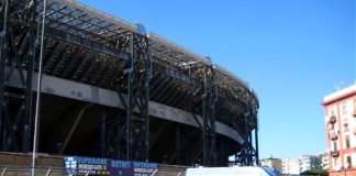 SPOGLIATOI DEL SAN PAOLO, SCONTRO NAPOLI-COMUNE