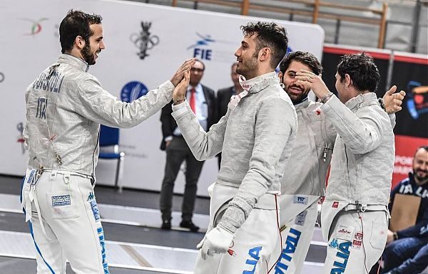 IL TEAM AZZURRO DI SCIABOLA TRIONFA A VARSAVIA