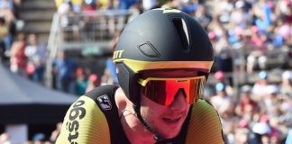 SIMON YATES DOMA I PIRENEI, ALAPHILIPPE RESTA IN GIALLO