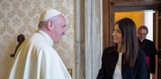 PAPA “FAVORIRE RINASCITA MORALE E SPIRITUALE ROMA”