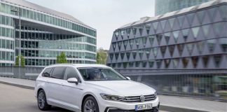 VOLKSWAGEN, PASSAT GTE CON PIÙ AUTONOMIA