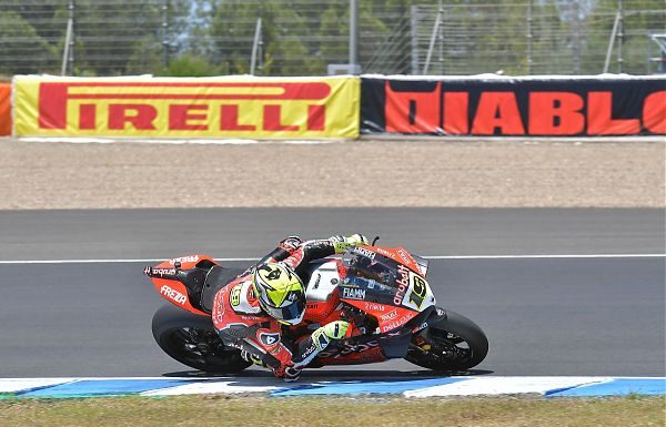 GP SPAGNA. BAUTISTA IN GARA1, BENE NUOVA POSTERIORE PIRELLI