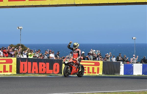 BAUTISTA VINCE GARA D’ESORDIO PHILLIP ISLAND