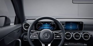 CRESCE OFFERTA SERVIZI CON MBUX E MERCEDES ME STORE