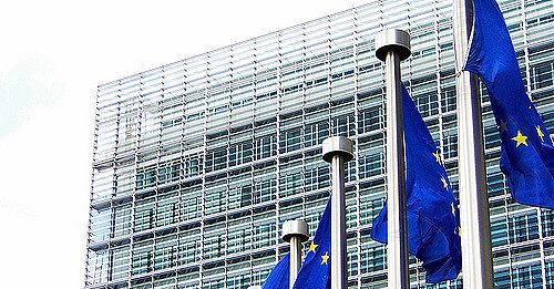 Dall’Ue via libera a un maxi pacchetto da 1.600 sanzioni alla Russia