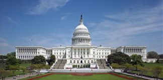 USA, CAMERA A DEMOCRATICI E SENATO A REPUBBLICANI