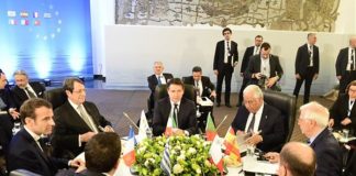 MIGRANTI, CONTE “UE RISCHIA IMPLOSIONE”