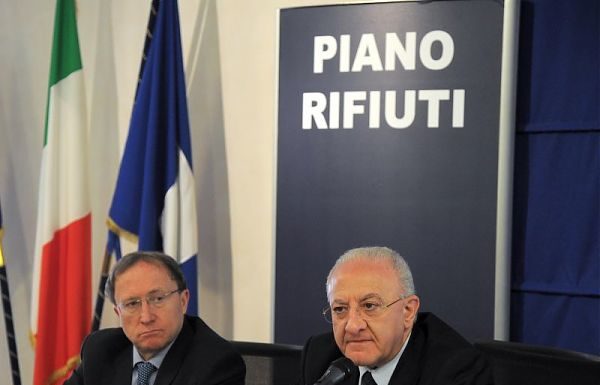 SITO VIA CUPA PERILLO SCAMPIA, DE LUCA SCRIVE A COSTA