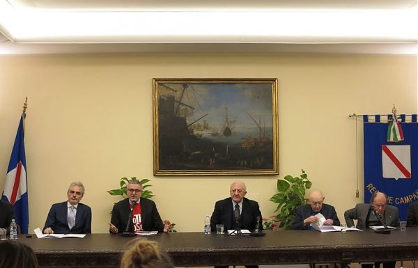 “ADOTTA UN FILOSOFO”, DE LUCA “BELLA INIZIATIVA”