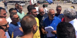 EX ILVA, EMILIANO “COSÌ NON SI PUÒ PROSEGUIRE”