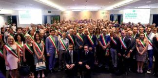 FONTANA INCONTRA 300 NEOSINDACI