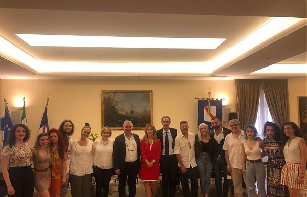 FORMAZIONE, UNA LINEA DI ABBIGLIAMENTO ISPIRATA AL CILENTO