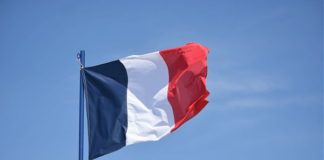 FRANCIA RICHIAMA AMBASCIATORE A ROMA