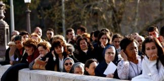 POPOLAZIONE IN CALO, NASCITE AL MINIMO STORICO