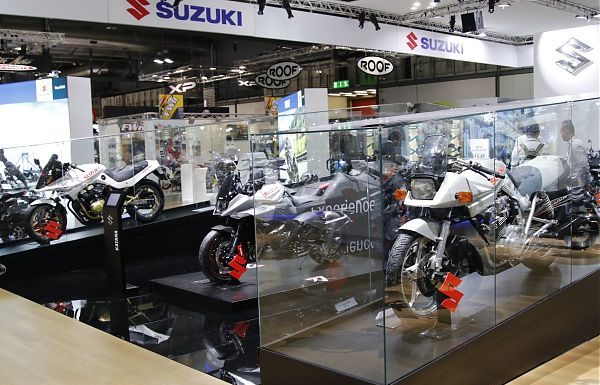 SUZUKI KATANA E LE SPADE GIAPPONESI IN MOSTRA A EICMA