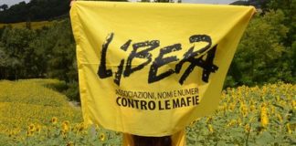 INCENDIATA A PALERMO AUTO DI UN’ATTIVISTA DI LIBERA