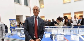 MALAGO’ INAUGURA MOSTRA FIACCOLE AL MUSEO DI REGGIO CALABRIA