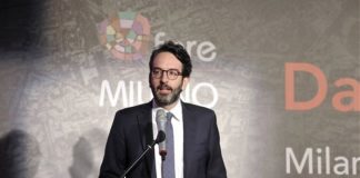 MILANO, DEMOLIZIONE ABUSI VIA ISIMBARDI