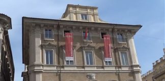 GENERALI RIAPRE PALAZZO BONAPARTE