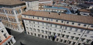 A PALAZZO CHIGI UN VERTICE SUI MIGRANTI