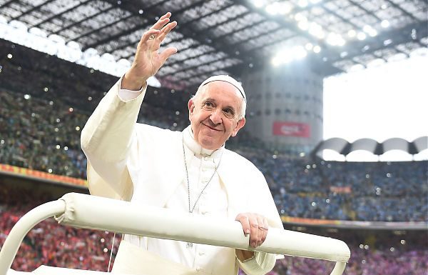 PAPA FRANCESCO “LO SPORT AIUTA A SUPERARE I CONFLITTI”