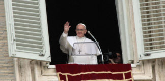 PAPA “SOLO LA FRATERNITÀ PUÒ GARANTIRE PACE”