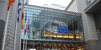 VENEZUELA, PARLAMENTO UE RICONOSCE GUAIDÒ LEADER