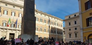 PD: “MAGGIORANZA CALPESTA COSTITUZIONE”