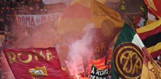 FESTA ROMA E TUFFO NELLA FONTANA PER PALLOTTA