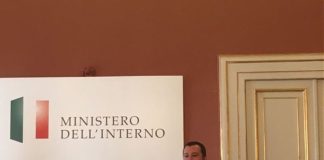 SALVINI A NAPOLI “INVIEREMO 150 AGENTI DI POLIZIA”