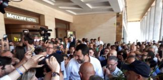 SALVINI “ITALIA NON È UN CAMPO PROFUGHI”
