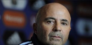 SAMPAOLI “DOMANI IN CAMPO COL COLTELLO TRA I DENTI”