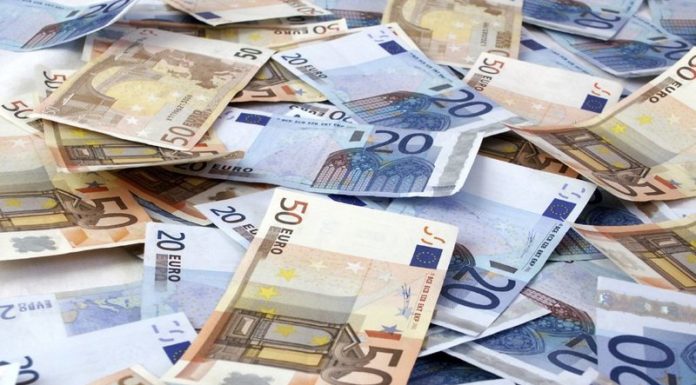 MODELLO POPOLARE RAFFORZATO DA 10 ANNI DI CRISI