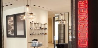 THECORNER.COM, E-COMMERCE LUXURY CON 5 NEGOZI IN EUROPA