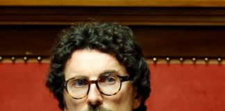 TONINELLI “SIRI SI DIMETTA PRIMA DEL CDM”