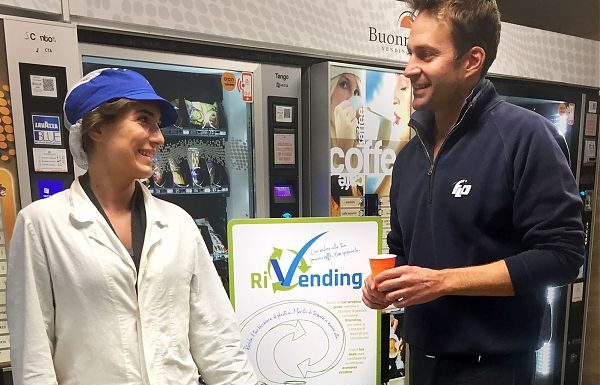 RIVENDING, NUOVA VITA A BICCHIERI E PALETTE DEL CAFFÈ