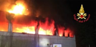 RIFIUTI, INCENDIO IN AZIENDA LODIGIANO