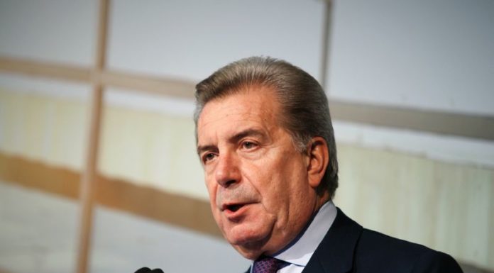 TIM, CONTI RASSEGNA DIMISSIONI DA PRESIDENTE