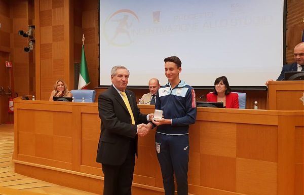 SCHERMA, PREMIATI 93 ATLETI DI TUTTA ITALIA DA FIS E ICS