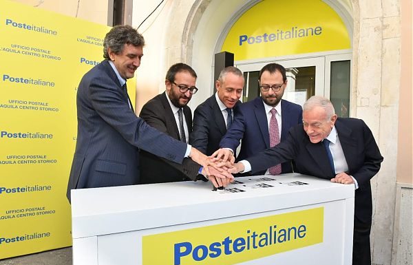 TERREMOTO, APERTO UN NUOVO UFFICIO POSTALE NEL CUORE DELL’AQUILA