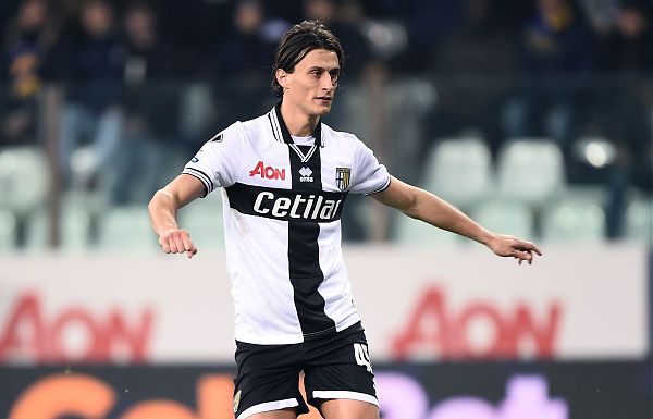 INGLESE PIEGA IL TORINO NEL FINALE, IL PARMA VINCE 3-2