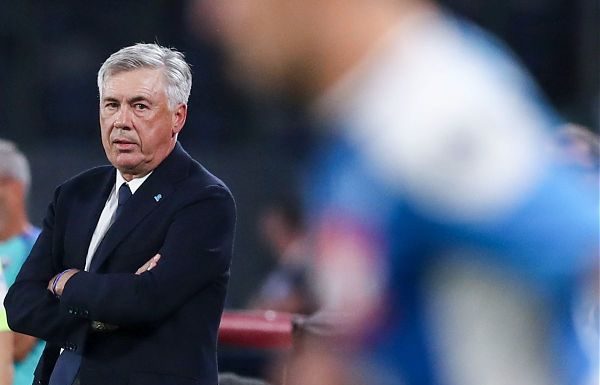 LEGNI ED ERRORI, IL NAPOLI SI FA IMBRIGLIARE DAL GENK