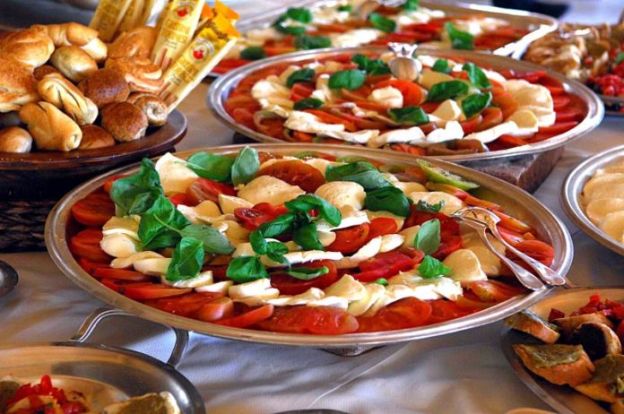 ALIMENTAZIONE MOZZARELLA POMODORO MOZZARELLE POMODORI