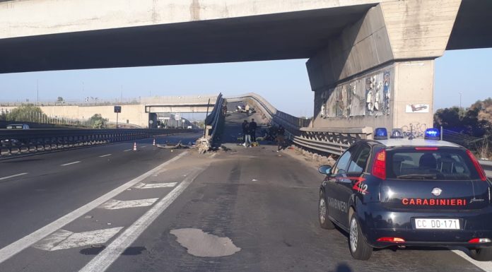 INCIDENTE STRADALE NEL CATANESE, MUOIONO QUATTRO GIOVANI