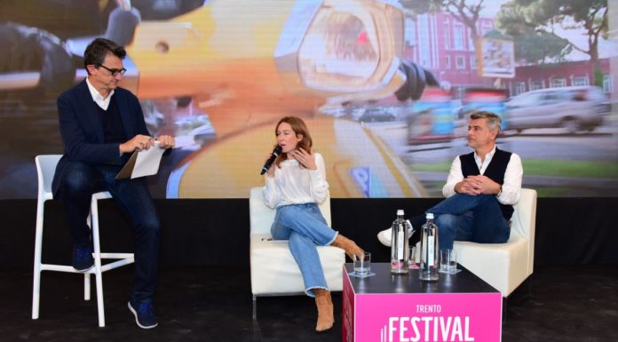 VESPA IN SFILATA A TRENTO CON CAPOTONDI, LAMBRI “UN’ICONA MONDIALE”