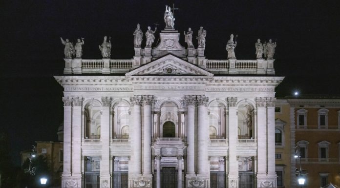 ROMA: NUOVA ILLUMINAZIONE PER LA BASILICA DI SAN GIOVANNI IN LATERANO