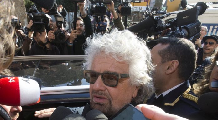 LA PROVOCAZIONE DI GRILLO “TOGLIERE IL DIRITTO DI VOTO AGLI ANZIANI”
