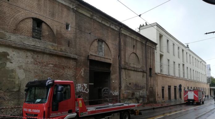 TORINO, IL ROGO ALLA CAVALLERIZZA FUORI DALL’AREA UNESCO