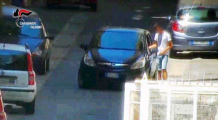 BLITZ ANTIDROGA ALLO ZEN DI PALERMO, 10 ARRESTI